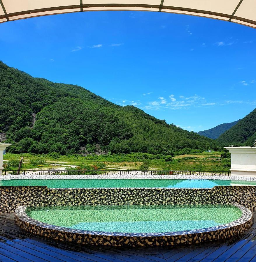 Pine Forest Jeongseon Alpine Resort Dış mekan fotoğraf